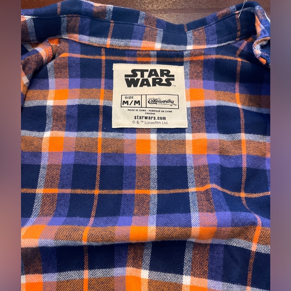 Cakeworthy Ahsoka Tano Flannel - Picture 5 of 6